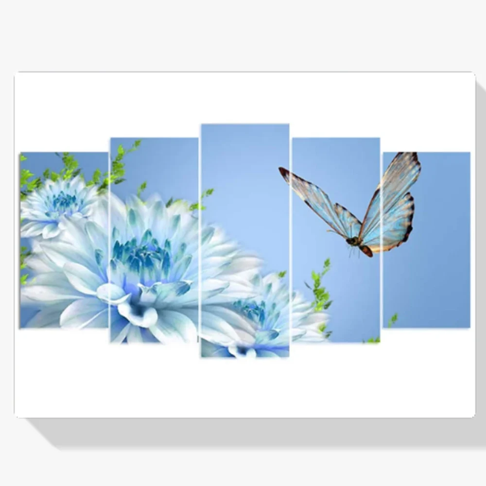 Pintura Diamante - Mariposa azul cerca de flor blanca 5 paneles